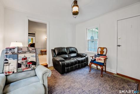11 Cove Hill Road Essex CT 06426