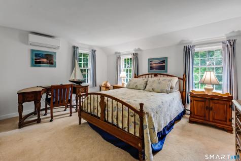 11 Cove Hill Road Essex CT 06426