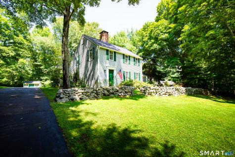 11 Cove Hill Road Essex CT 06426