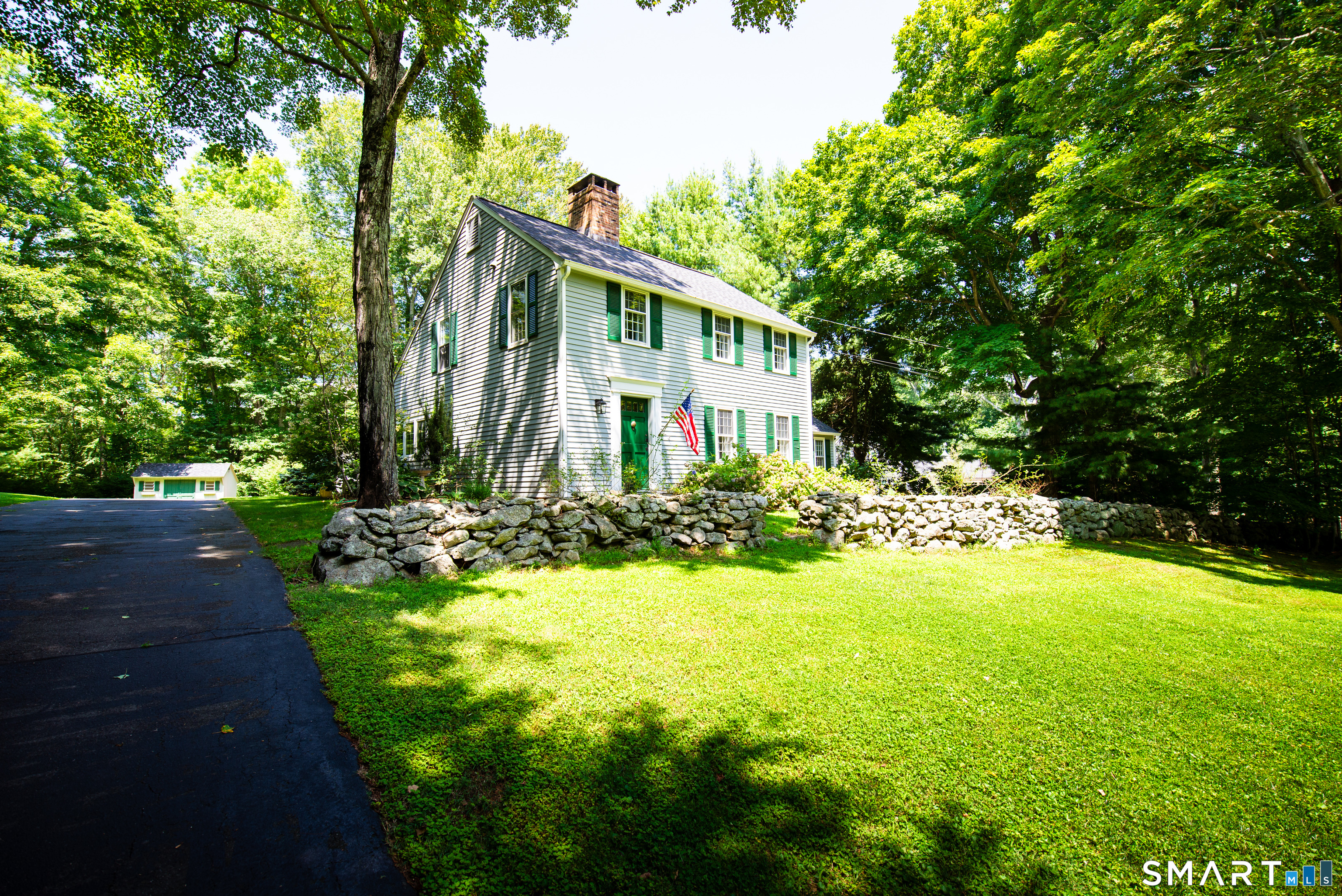 11 Cove Hill Road Essex CT 06426