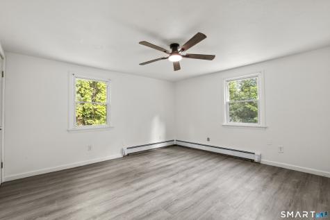 16 Griffin South Road Bloomfield CT 06002