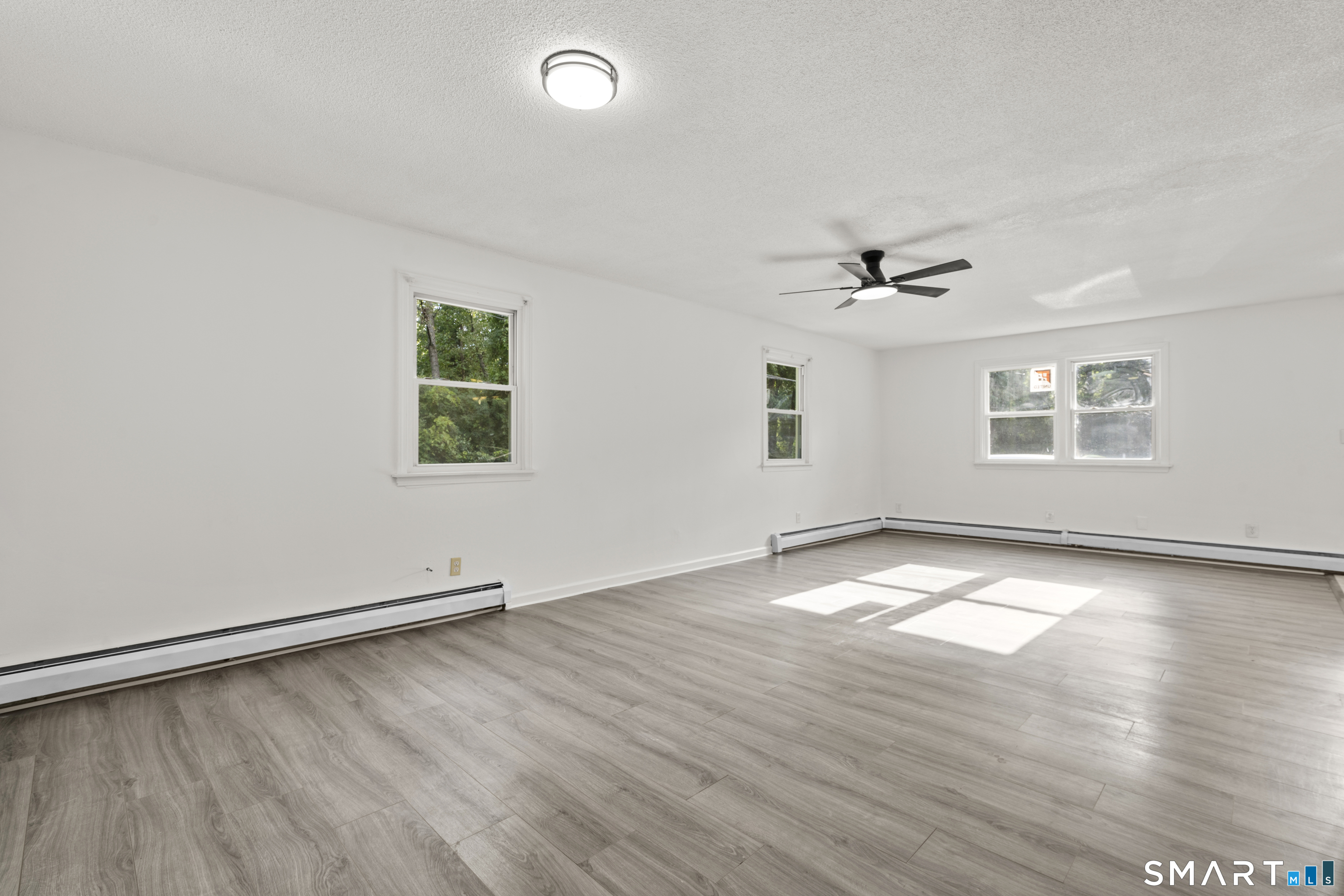 16 Griffin South Road Bloomfield CT 06002
