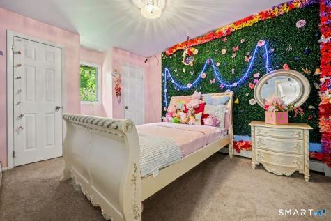 4 Clement Road New Fairfield CT 06812