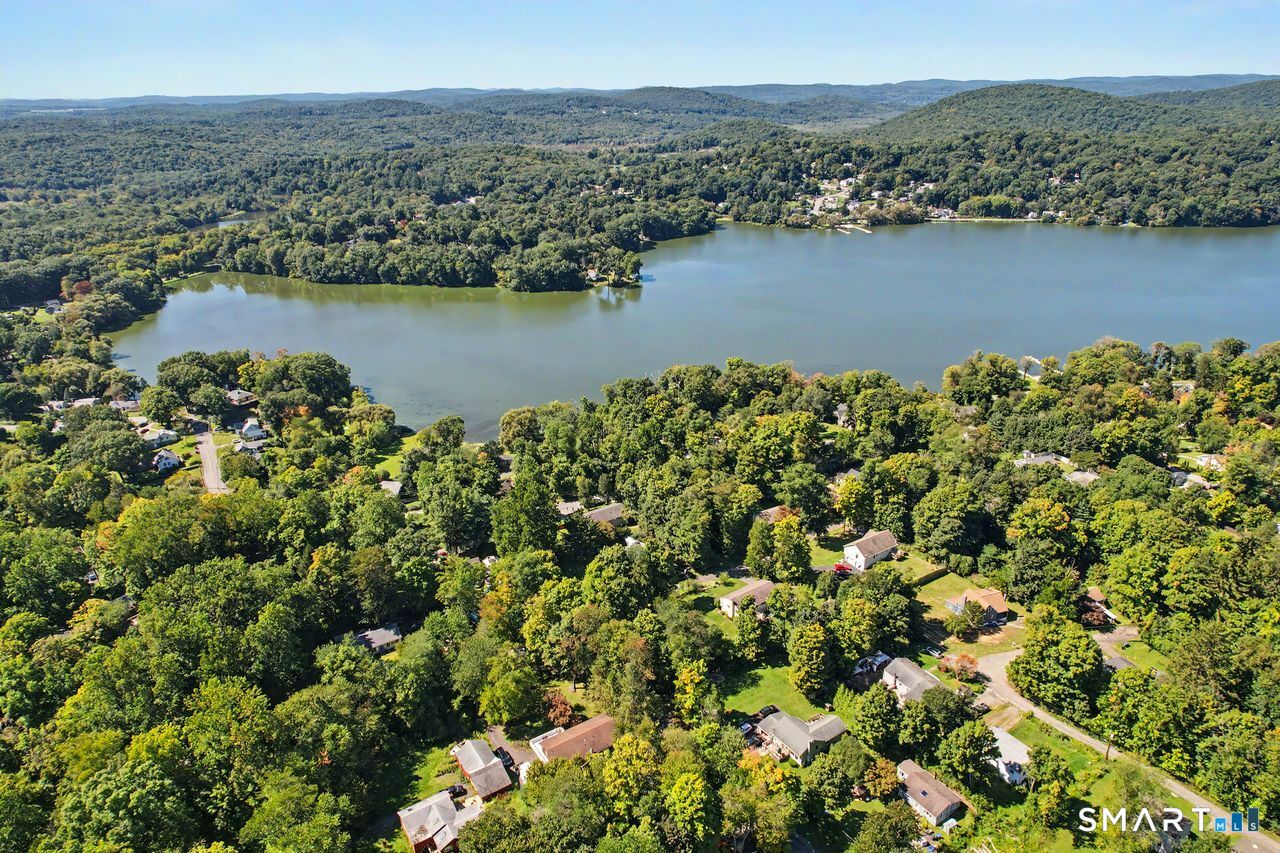 4 Clement Road New Fairfield CT 06812