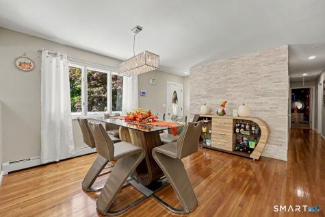 4 Clement Road New Fairfield CT 06812