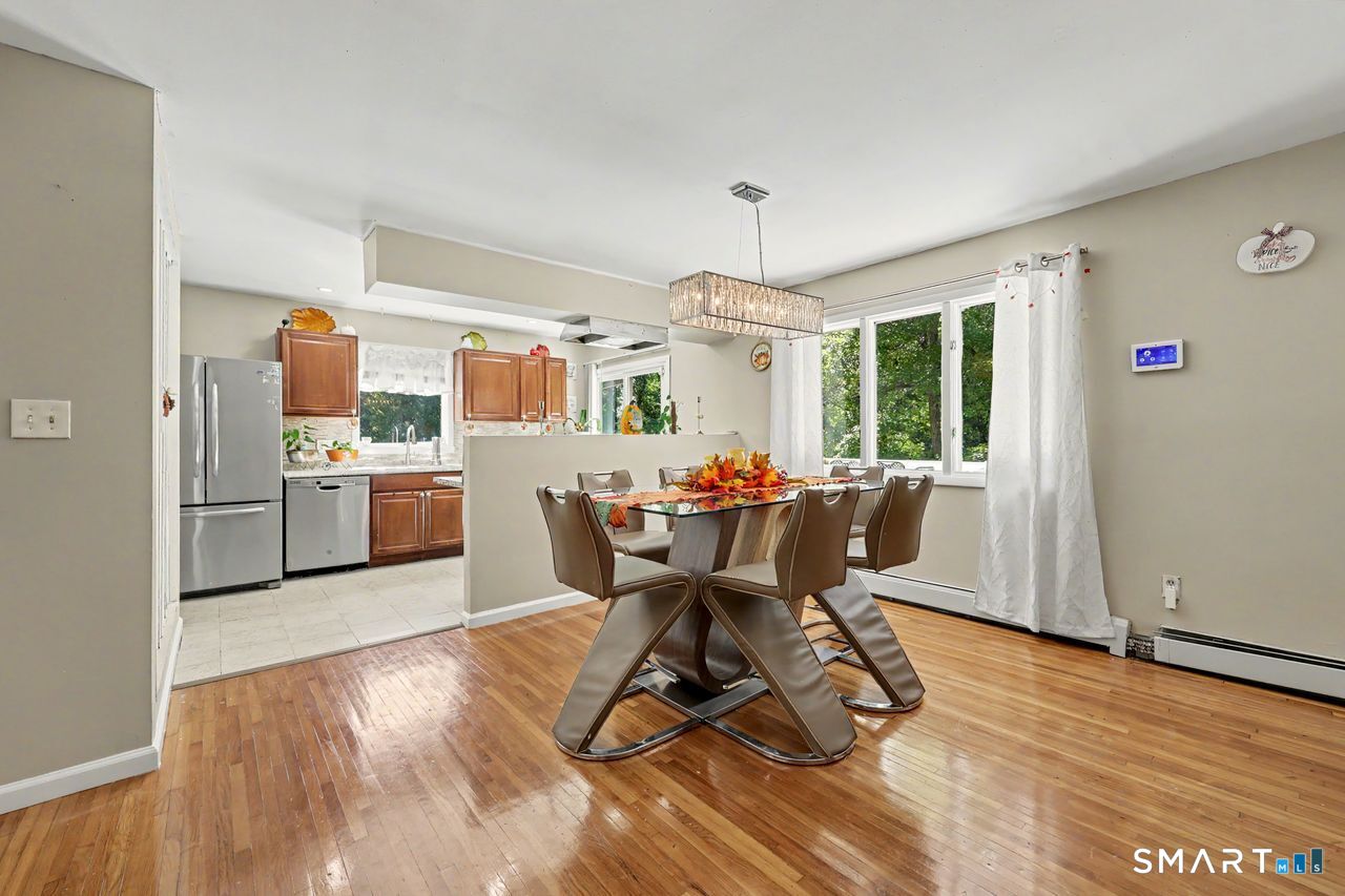 4 Clement Road New Fairfield CT 06812