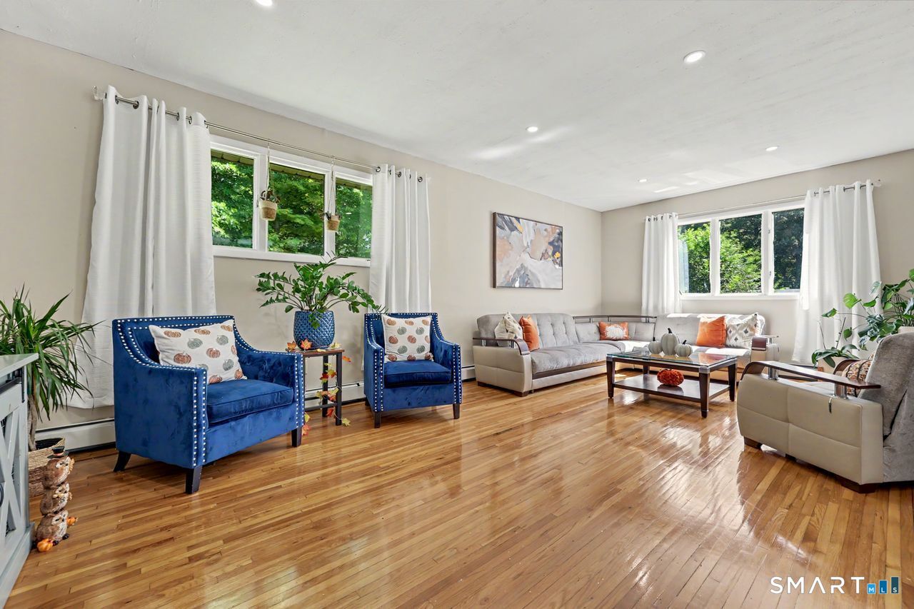 4 Clement Road New Fairfield CT 06812