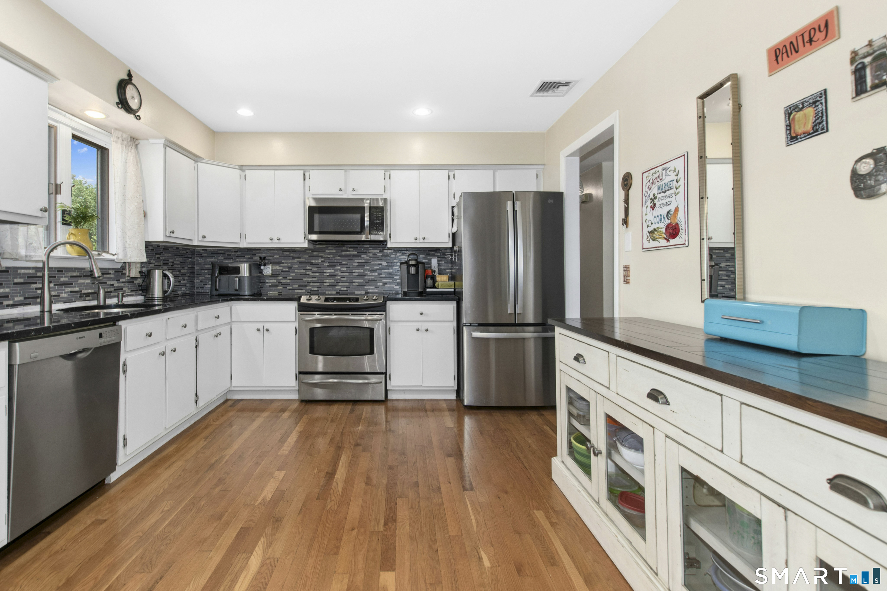 123 Briar Ridge Road Danbury CT 06810