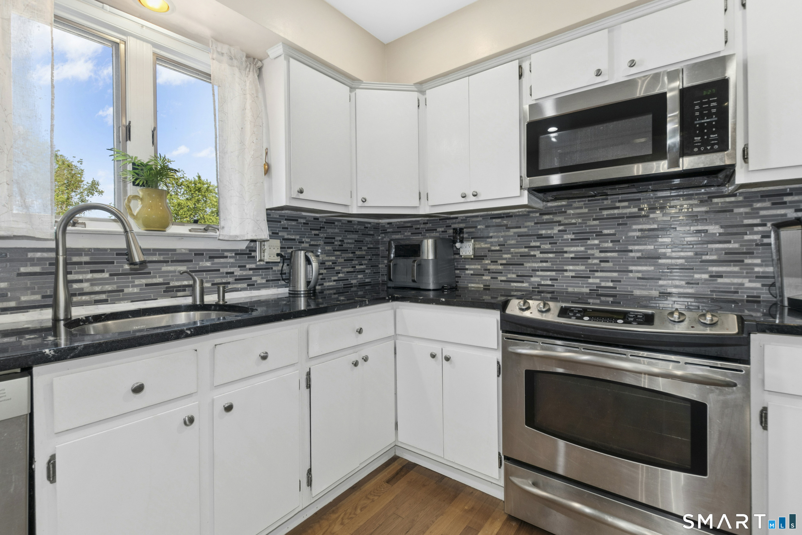 123 Briar Ridge Road Danbury CT 06810