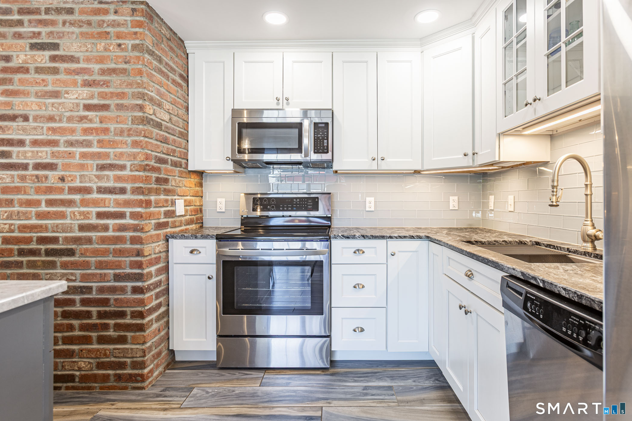 229 Avery Street South Windsor CT 06074