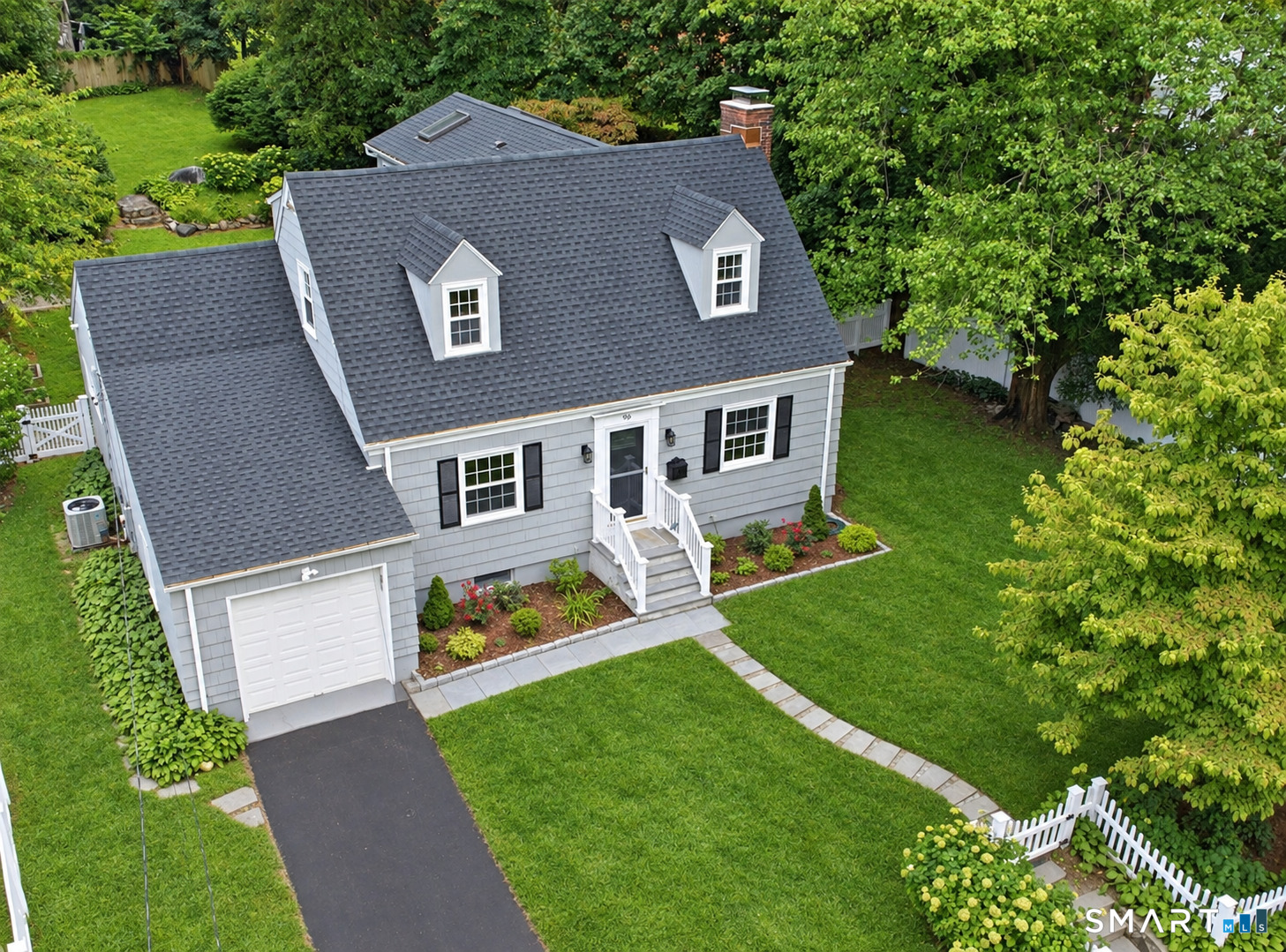 99 Woodbury Avenue Stamford CT 06907
