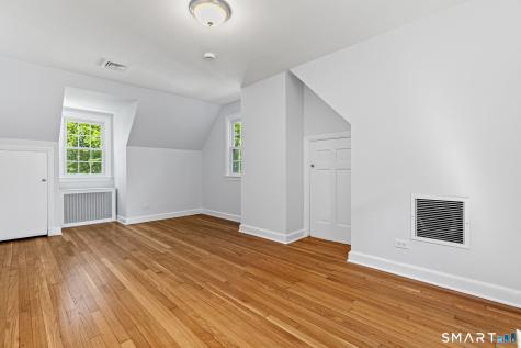 99 Woodbury Avenue Stamford CT 06907