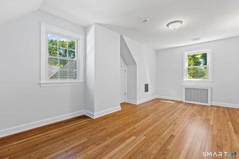 99 Woodbury Avenue Stamford CT 06907