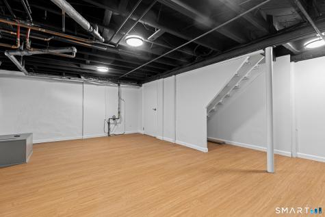99 Woodbury Avenue Stamford CT 06907