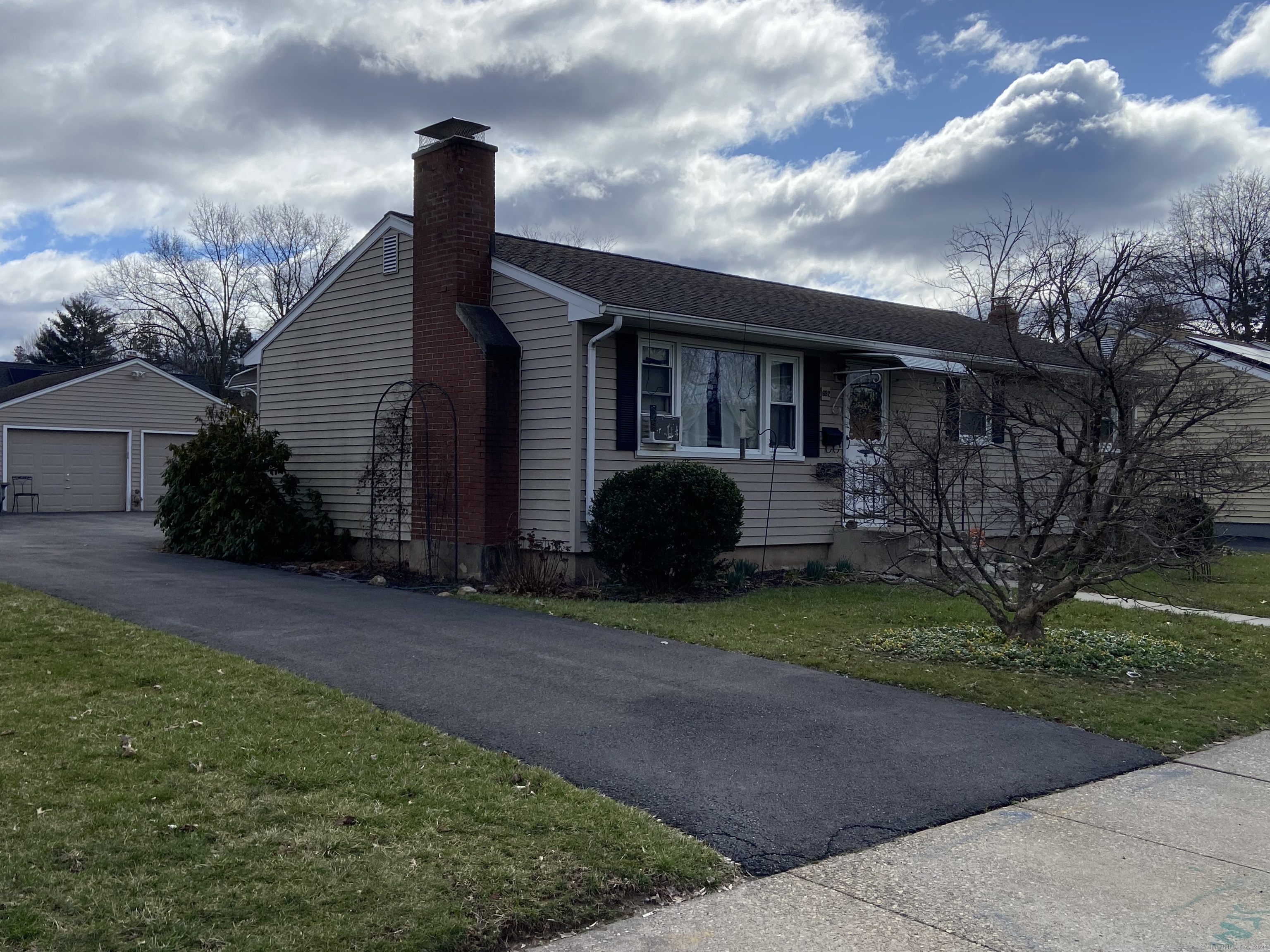 692 Hillside Avenue Hartford CT 06106