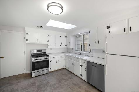 3 Bayview Avenue Branford CT 06405