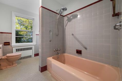 3 Bayview Avenue Branford CT 06405