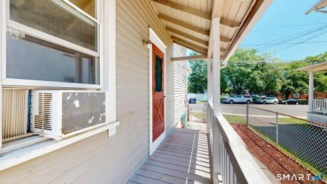 8 Chestnut Street Windsor Locks CT 06096