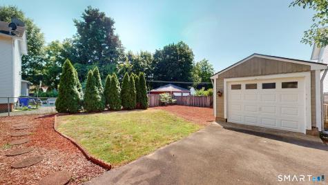 8 Chestnut Street Windsor Locks CT 06096
