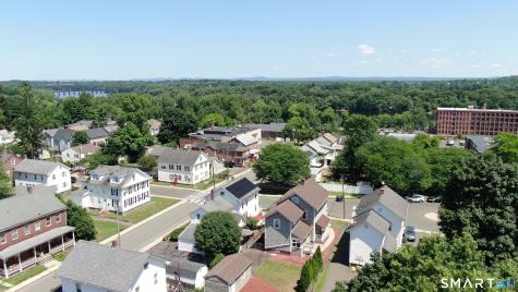 8 Chestnut Street Windsor Locks CT 06096