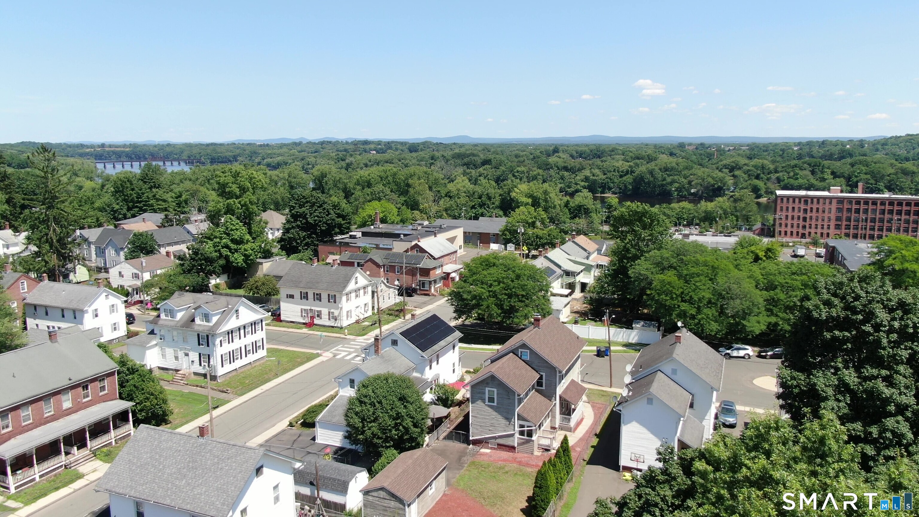 8 Chestnut Street Windsor Locks CT 06096