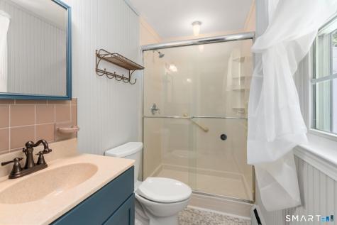 74 Arnott Road Manchester CT 06040