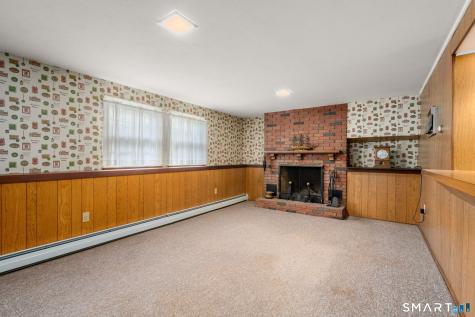 74 Arnott Road Manchester CT 06040