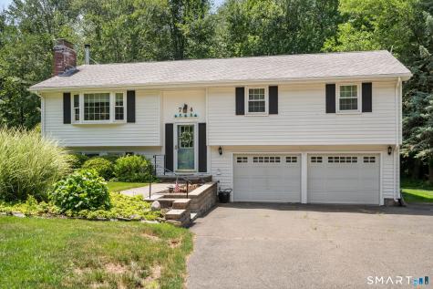 74 Arnott Road Manchester CT 06040