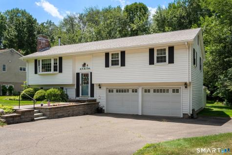 74 Arnott Road Manchester CT 06040