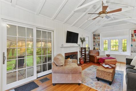 477 Newtown Turnpike Redding CT 06896