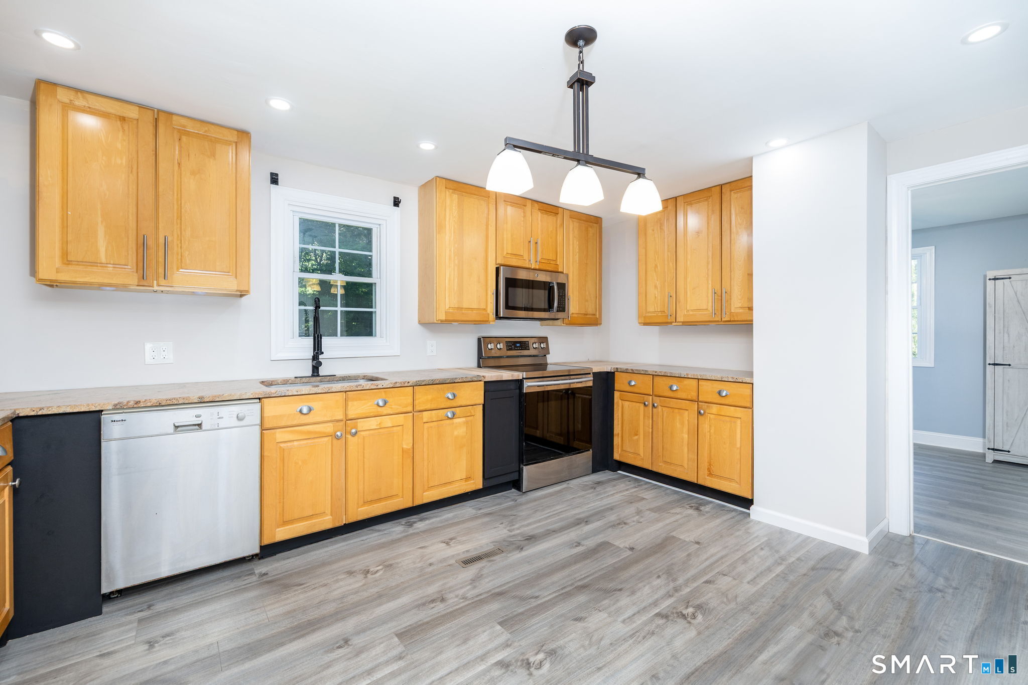 26 Kilmartin Avenue Bristol CT 06010