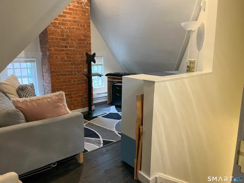 16 Lynwood Place New Haven CT 06511