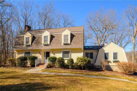 2 North Branch Road Newtown CT 06470