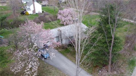 4 Dingle Brook Road Brookfield CT 06804