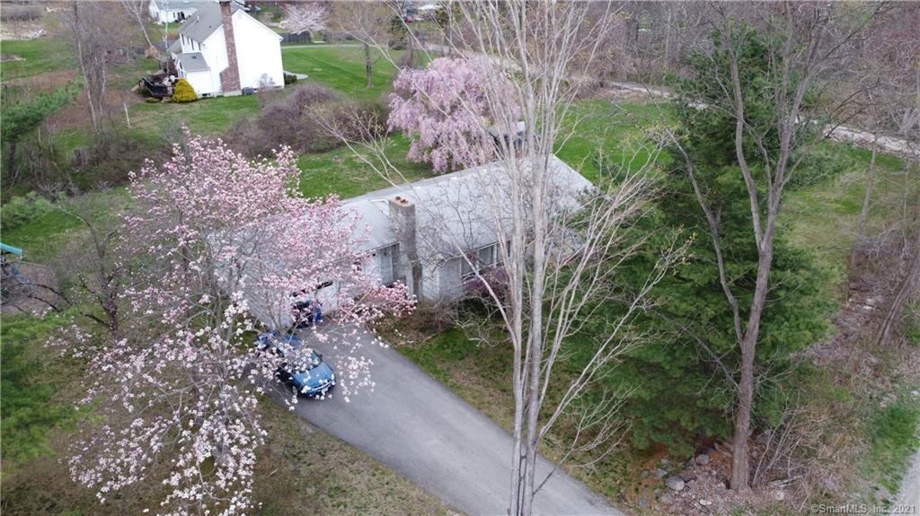 4 Dingle Brook Road Brookfield CT 06804