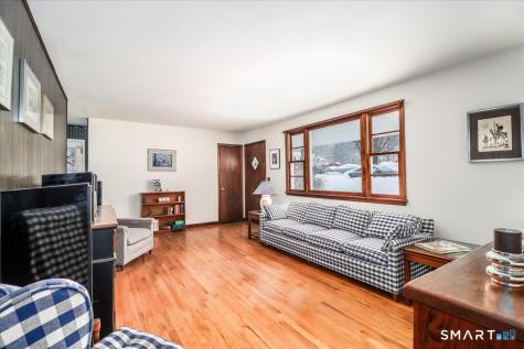 20 Brookfield Meadows Brookfield CT 06804