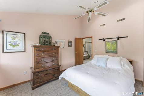 79 Algonquin Trail Newtown CT 06482