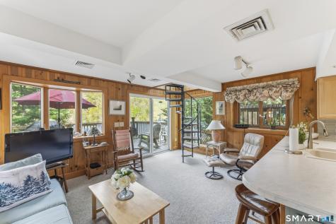 79 Algonquin Trail Newtown CT 06482