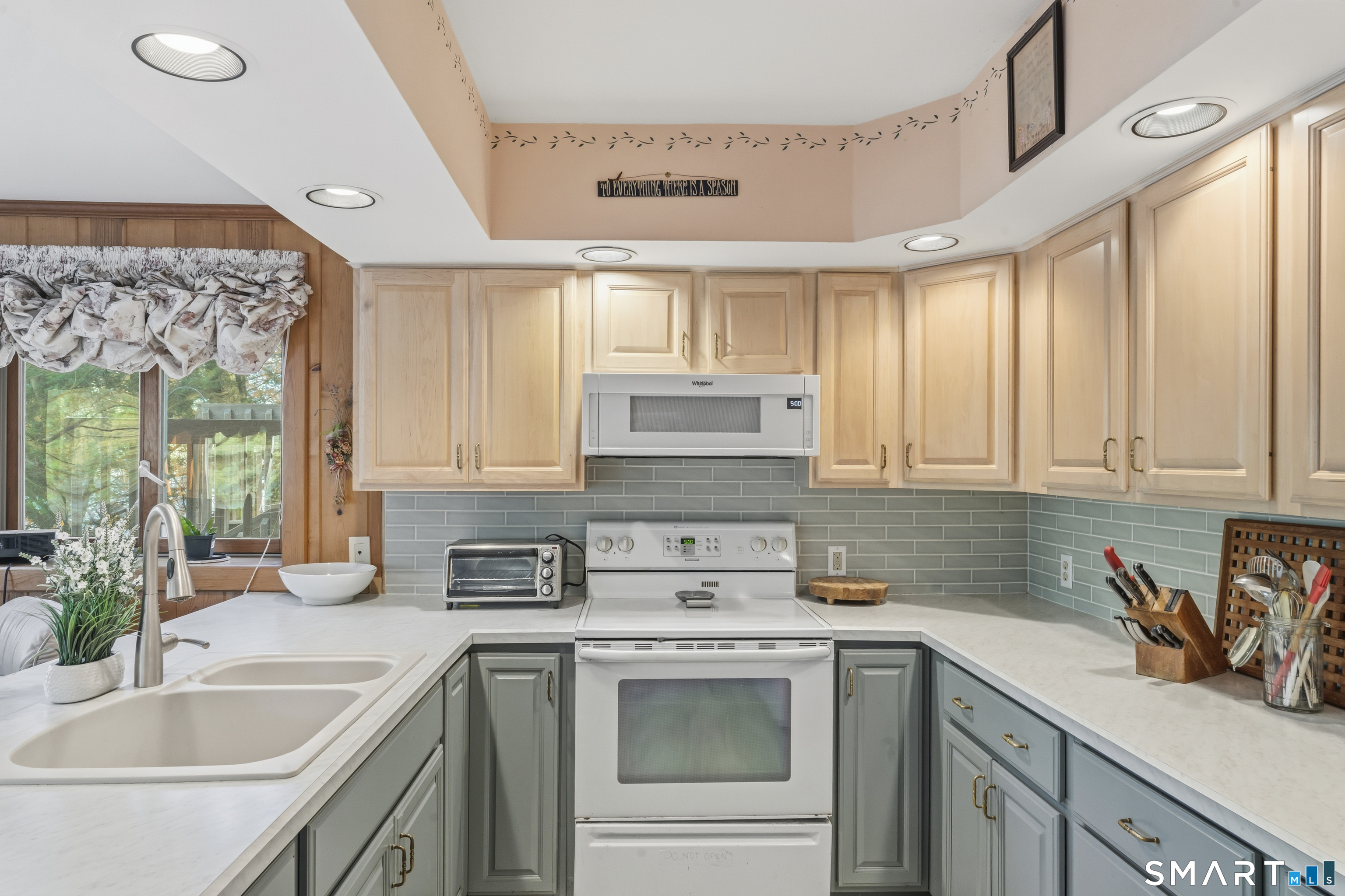 79 Algonquin Trail Newtown CT 06482