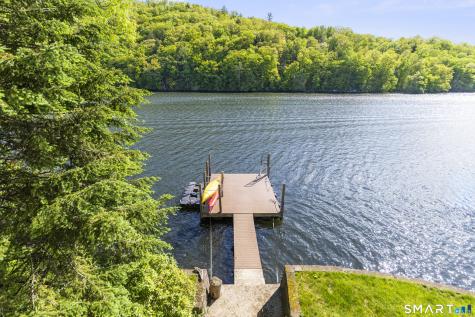 79 Algonquin Trail Newtown CT 06482