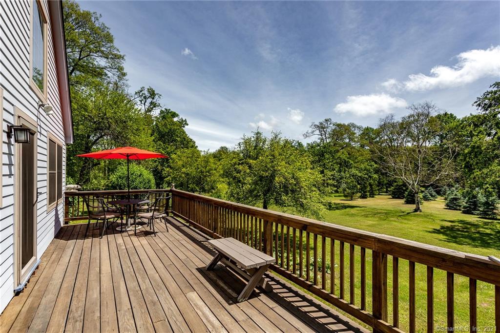 12 East Greenwich Road Warren CT 06754