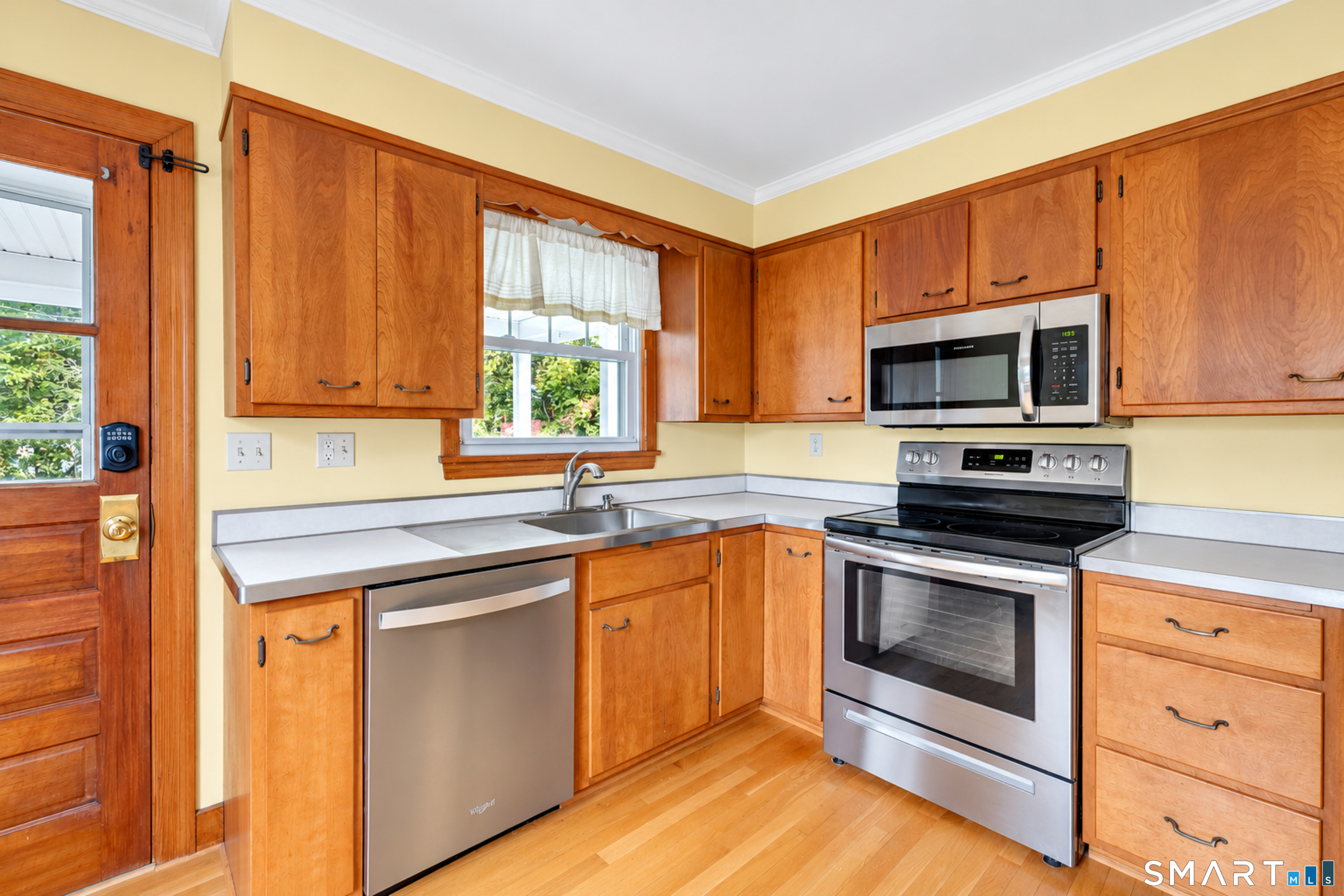 282 Boston Post Road Waterford CT 06385