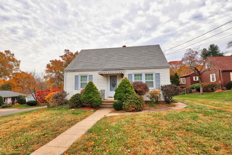 372 Anna Avenue Waterbury CT 06708