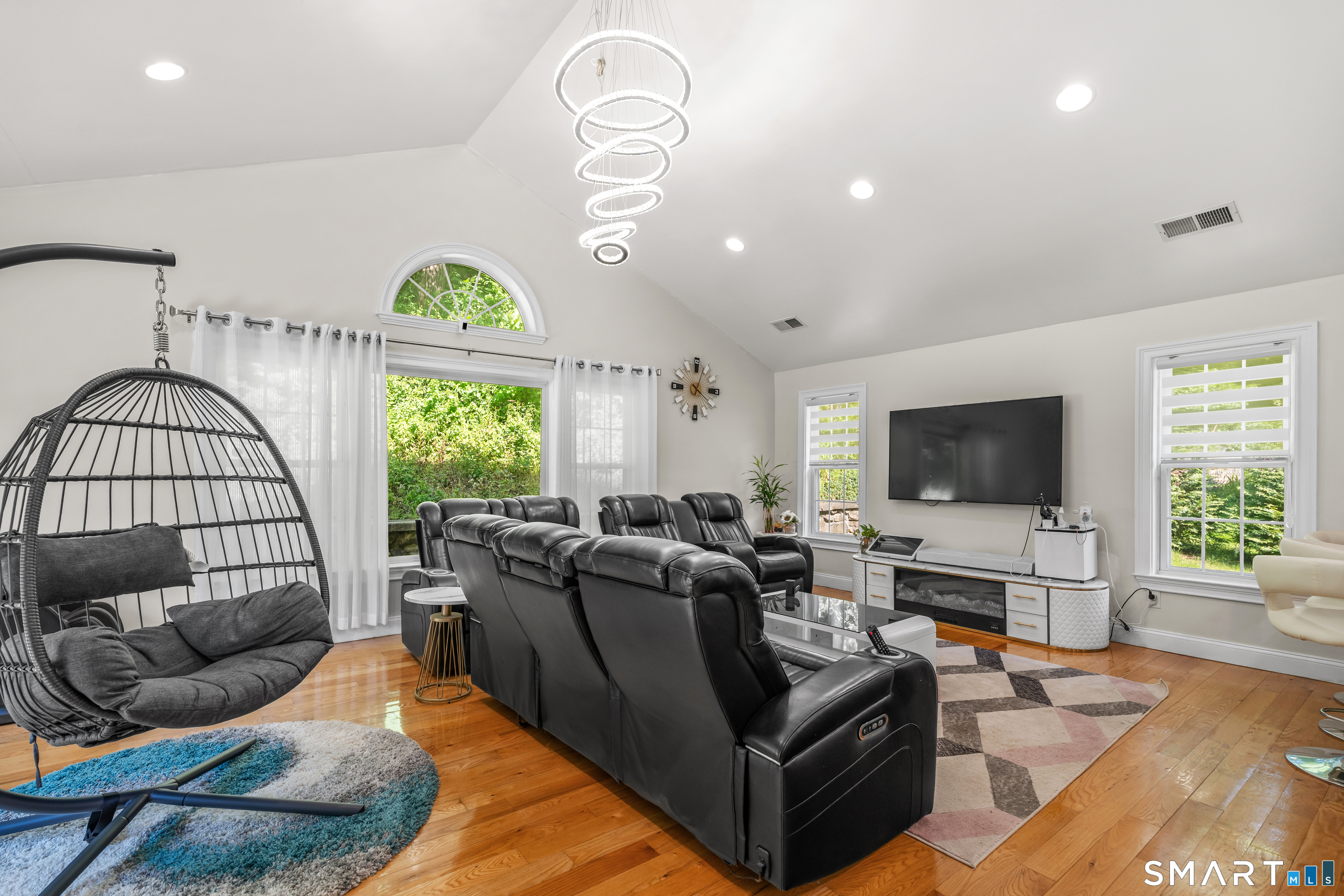 42 White Avenue Middlebury CT 06762
