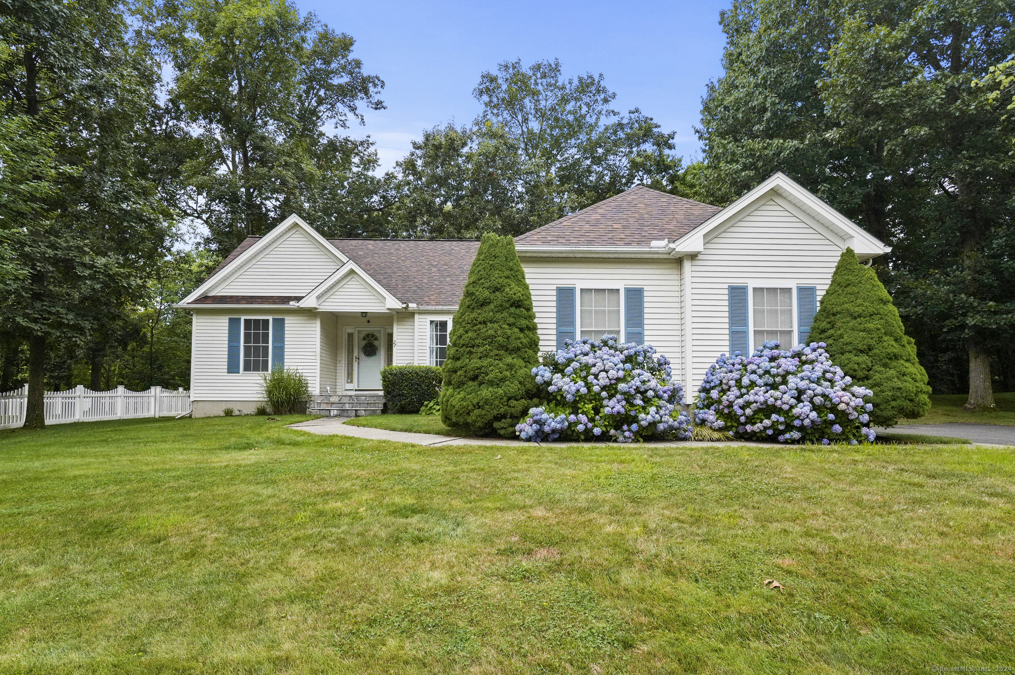 27 David Drive Middletown CT 06457