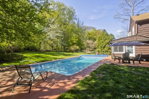 10 Cliffmount Drive Bloomfield CT 06002