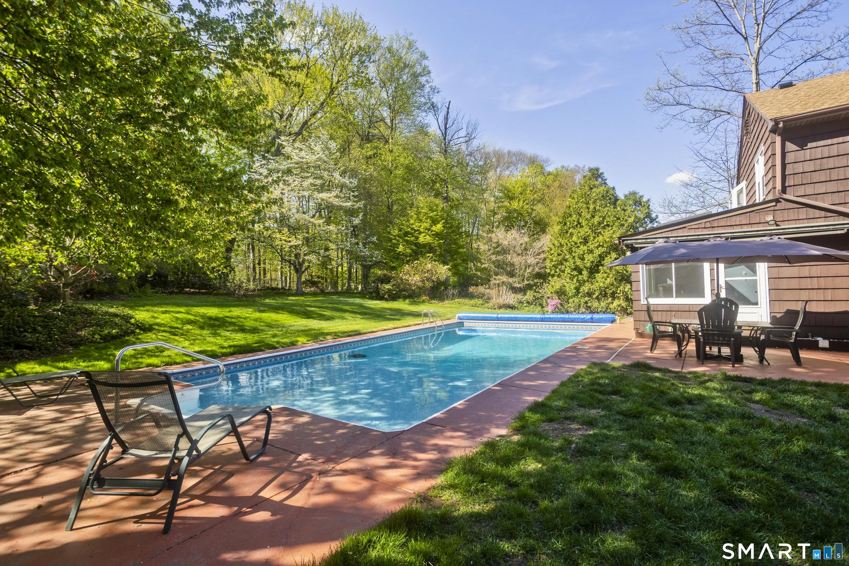 10 Cliffmount Drive Bloomfield CT 06002