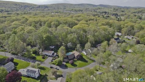 10 Cliffmount Drive Bloomfield CT 06002