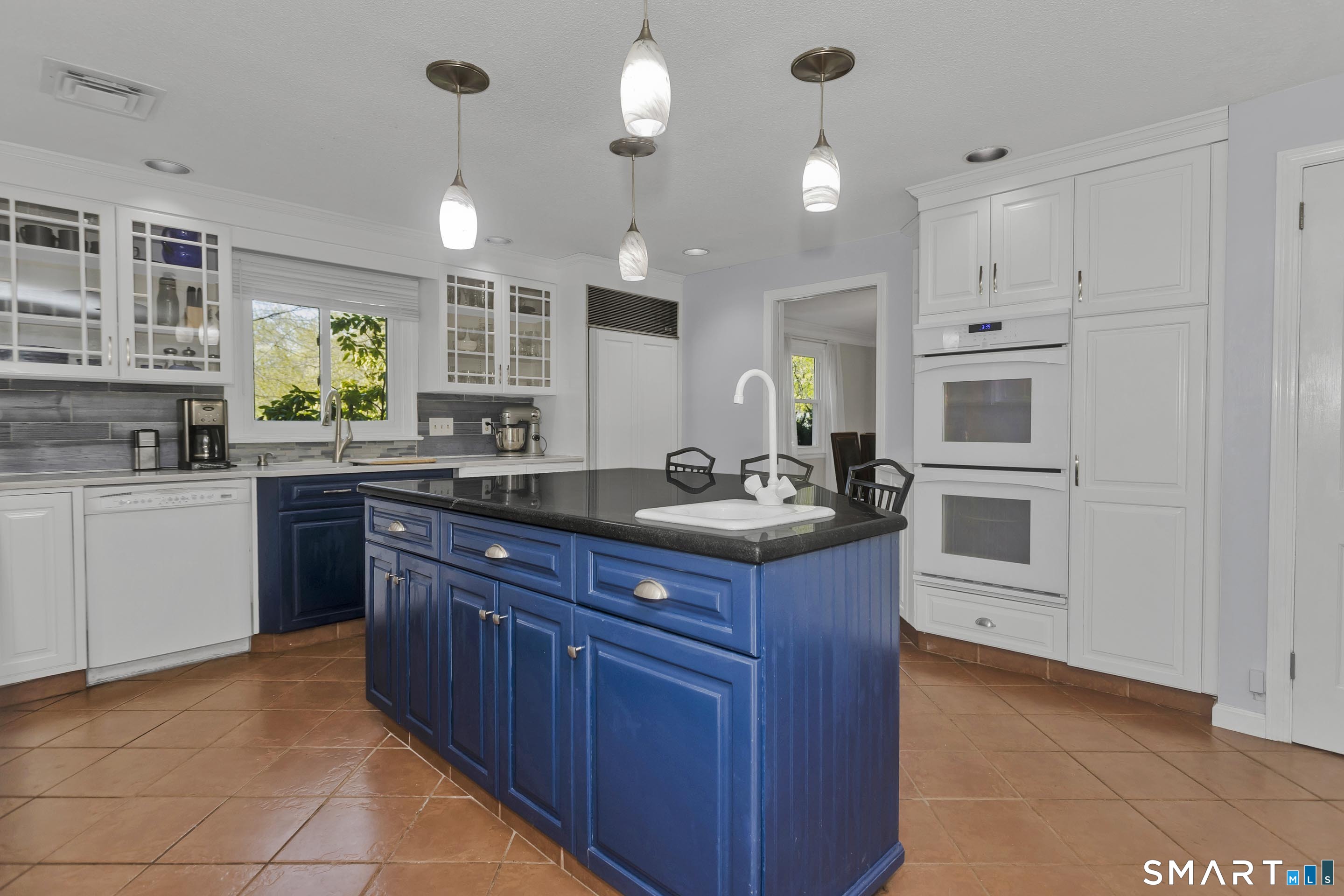 10 Cliffmount Drive Bloomfield CT 06002