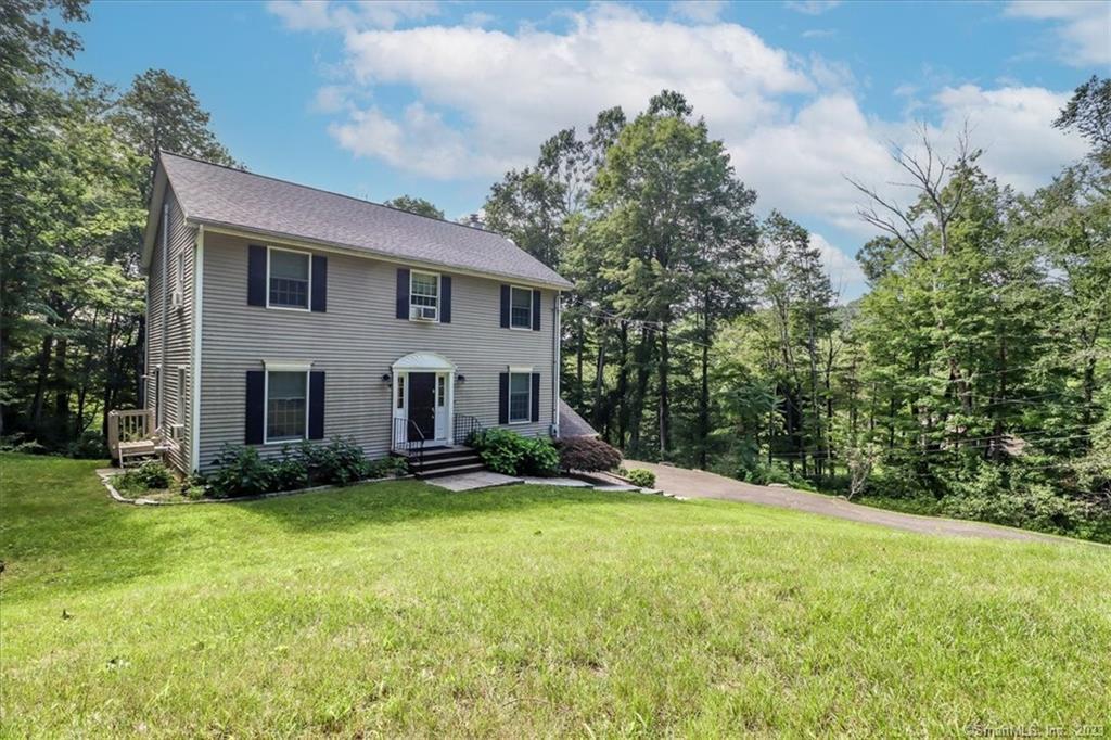 32 Limekiln Road Redding CT 06896